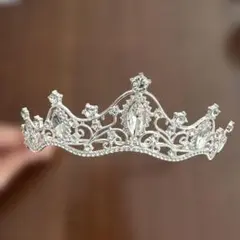 クリスタルシルバー ティアラ