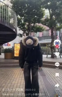 ブラック ファージャケット フード付き