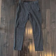 グレー系チェック柄パンツ