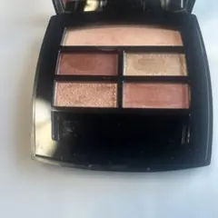 CHANEL レベージュ　パレットルガール テンダー