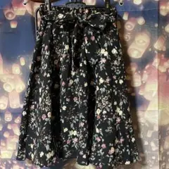 HUDSON honey 花柄フレアリボンベルト付きスカート 梨地 Mサイズ