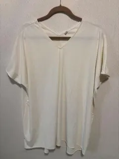 UNIQLO アイボリー Vネック Tシャツ XL