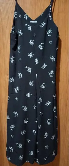 【Honeys】キャミソールパンツ　サロペット　オールインワン　花柄