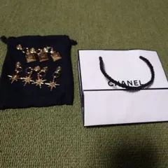 CHANEL 香水ボトルと星形チャームセット