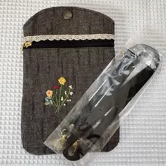 スマホショルダーバッグ 花柄刺繍付き