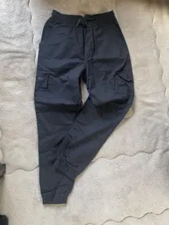 黒いカーゴパンツ ゴムウエスト sサイズ