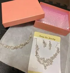 ティアラ ネックレス イヤリング 3点セット