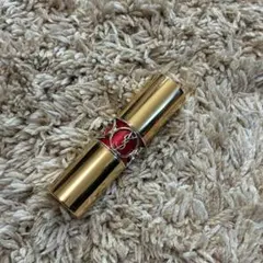 イヴ・サンローラン ルージュ ヴォリュプテ シャイン No.105