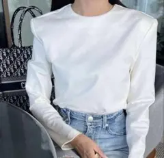 CARLA カーラー　新品未使用品　サイズ1 レディーショルダートップス　白