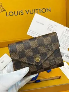 Louis Vuitton ダミエ 二つ折り財布