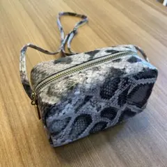 H &M ショルダーミニバック