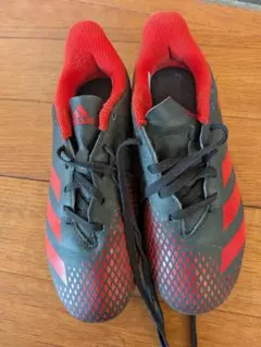 adidas サッカーシューズ 黒/赤　21.0cm