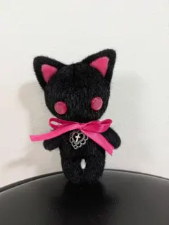 ハンドメイド* ぬいぐるみキーホルダー*Spirit Cat*黒×ピンク