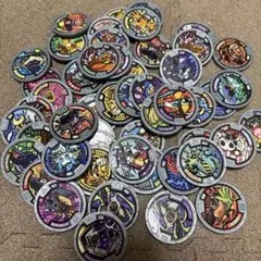 妖怪ウォッチ　妖怪メダル　50枚以上セット　グレーフレーム