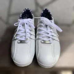 K.SWISS レディーススニーカーのサムネイル