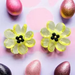 ハンドメイドアクセサリー＊ビーズ刺繍＊フラワーアクセサリー＊手染めビーズ＊春夏