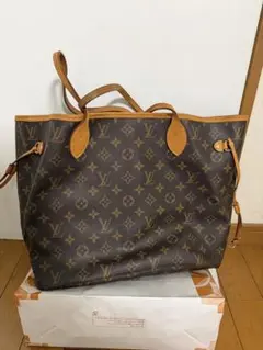 Louis Vuitton モノグラム ネヴァーフル