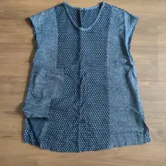 ネイビーとホワイトのドット柄チュニック