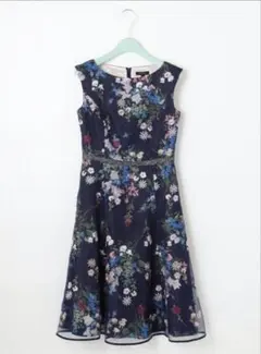 【新品・宝塚コラボ☆】　TOCCA　FLOWER WALTZ　スカート　サイズ4 新品・宝塚コラボ☆】 TOCCA FLOWER WALTZ スカート サイズ4 - メルカリ