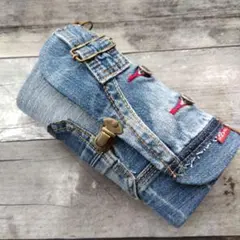 Item thumbnail for item 1dfd34a7-3357-46ac-aead-0c7a3c62cc9b