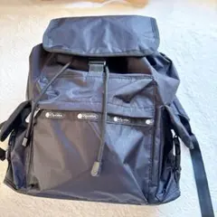 未使用品　LeSportsac ブラック リュック 中型のサムネイル