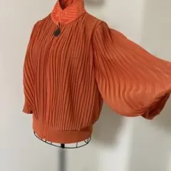 VIVIENNE TAMオレンジ プリーツ ジップアップ ブルゾンのサムネイル