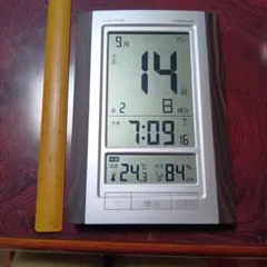 ノア精密 電波時計 ロゼッタ 置き時計 アラーム 温湿度 カレンダー 防滴