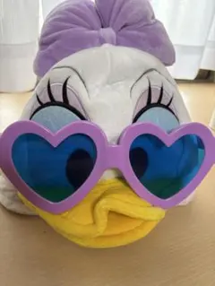 デイジーダックのファンキャップ　ハート型サングラス付き
