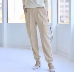 新品　キレイめストレッチカーゴパンツ