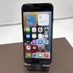 美品　iPhone7 本体 32GB ブラック SIMフリー MNCE2J/A