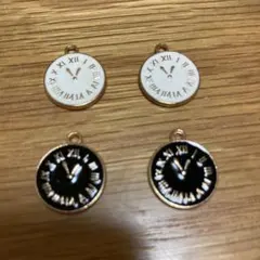 匿名配送　時計モチーフチャーム4個セット