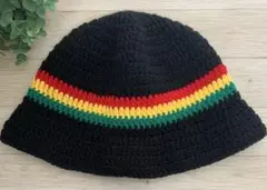 クラッシャーハット　クロシェハット　バケットハット　60センチ　黒×ラスタ