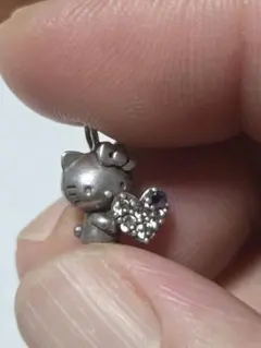 ハローキティ シルバーチャーム ハート型