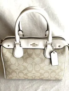 COACH ベージュ ロゴ ハンドバッグ