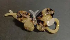 蝶デザイン ヘアアクセサリー ビジュー付き