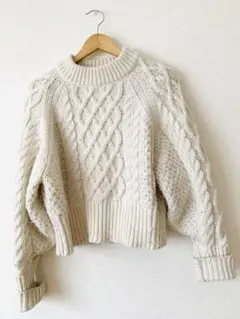 H&M クリーム色 ケーブルニット セーター 長袖　M