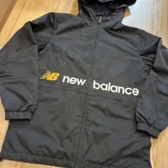 New Balance 黒ジャケット フード付き150cm