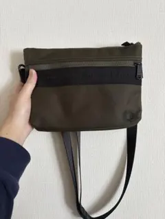 フレッドペリー バック