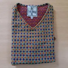 Jocomomola　 VネックTシャツ