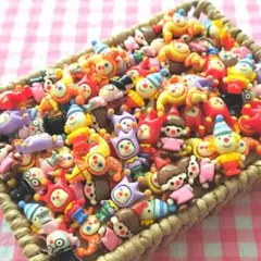 【223-A】90個 デコパーツ ピエロ 女の子 まとめ売り