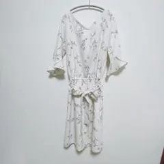 【最終値下げ】マイストラーダ♡花柄 Vネック 七分袖ワンピース 膝丈