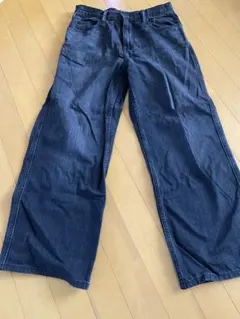 ブラックデニム　ワイドレッグデニム