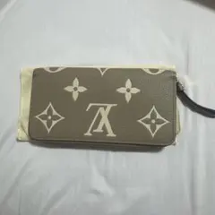 ルイヴィトン 長財布 ジッピーウォレット 箱・保存袋付き 美品のサムネイル