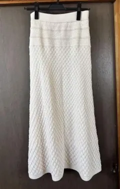 【美品】組曲アイボリー キルティングスカート Sサイズ