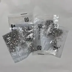ラインストーン デコうちわ 白 シルバー