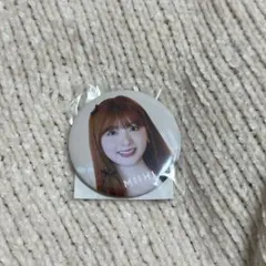 NiziU coconut 缶バッチ　ミイヒ