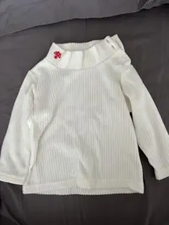 ホワイトリブ編み長袖トップス