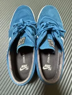 Nike Zoom SB 青 スニーカーのサムネイル