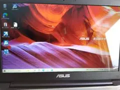 ASUS ノートPC L203N