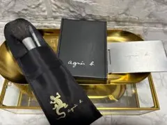 agnès b. メイク　チークリップブラシセット専用ケース ミラー２個付きのサムネイル